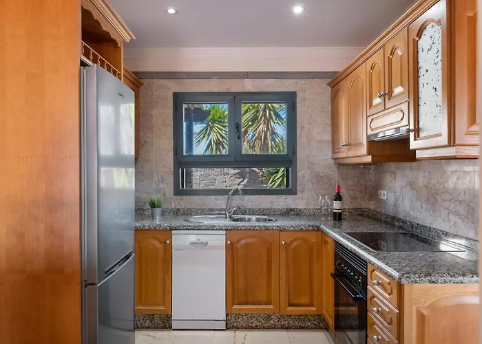 Ambar Playa Blanca (Lanzarote)